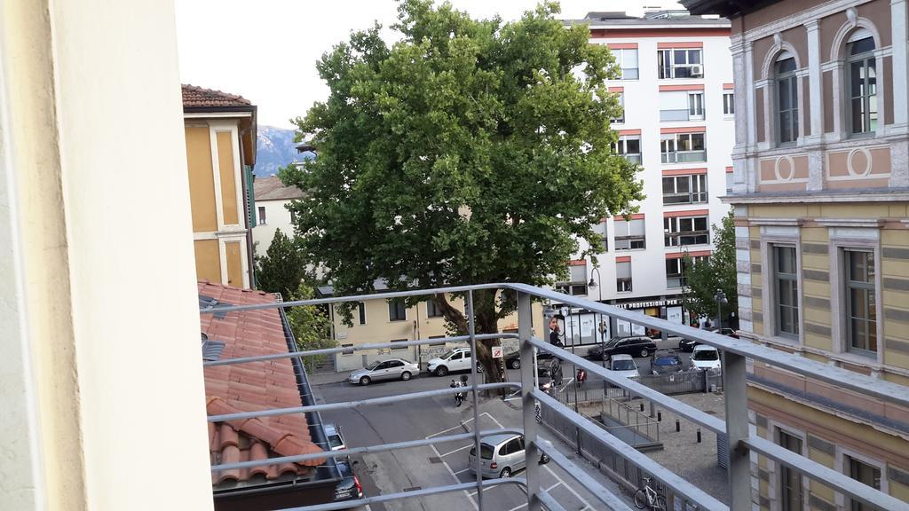 B&B Margot Trento Bagian luar foto